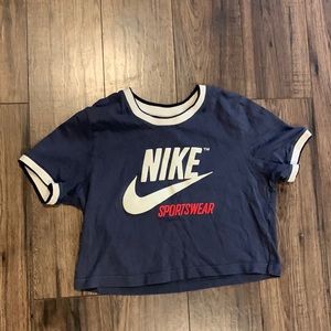 Nike crop top short sleeve